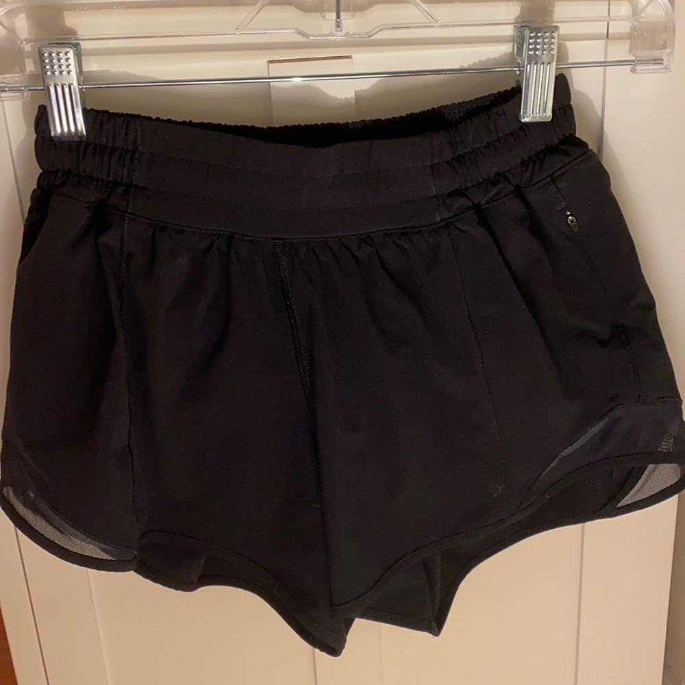 Lululemon Hotty Hot Shorts 4”